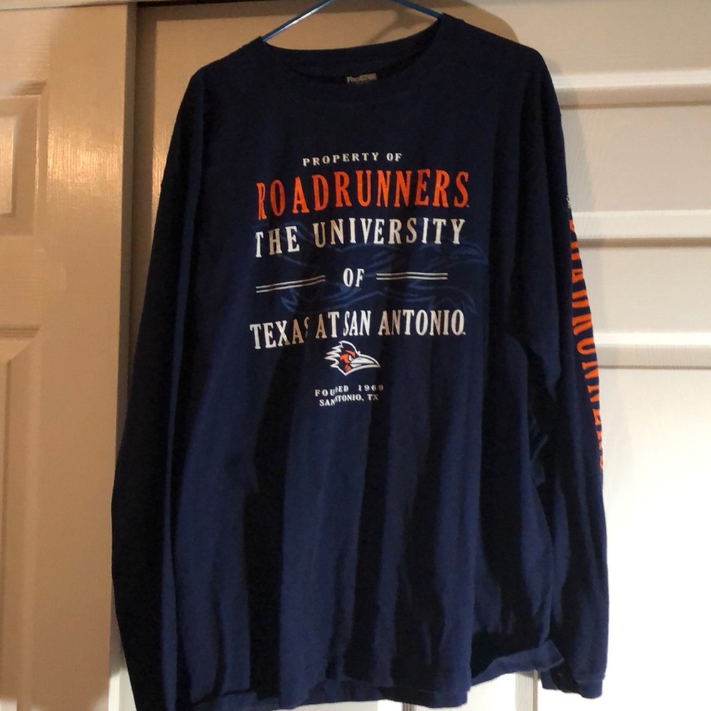 Long sleeve UTSA shirt